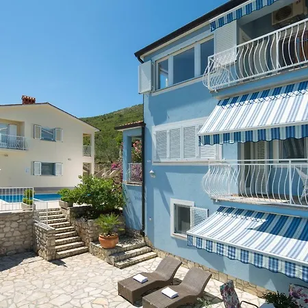 Bella Vista -
